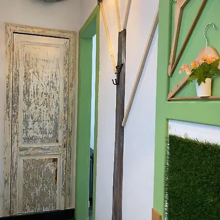 Tenerife Art Konukevi *